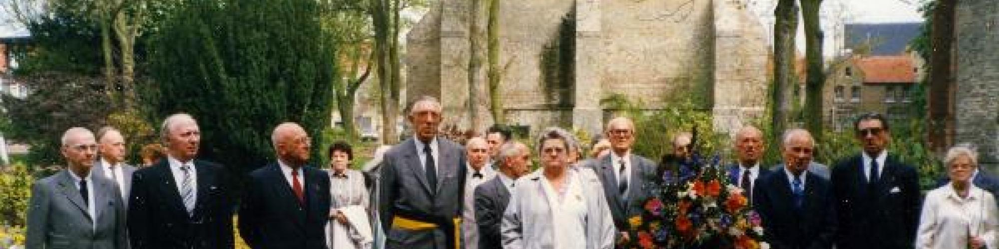 Photo n°426827, Furnes, cérémonie aux disparus de 40-45 à l'occasion de l'inauguration du nouveau drapeau USRA - West Vlaanderen, Fonds des Archives du Front de l'Indépendance, CegeSoma/Archives de l'Etat
